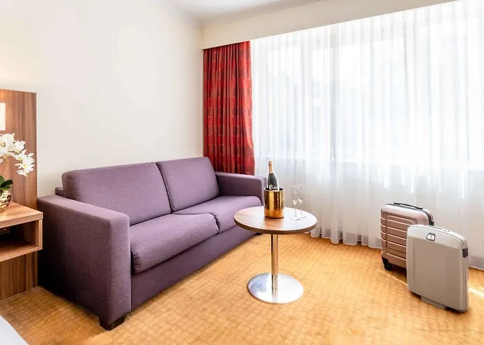 Ξενοδοχείο Plaza Premium 4*
