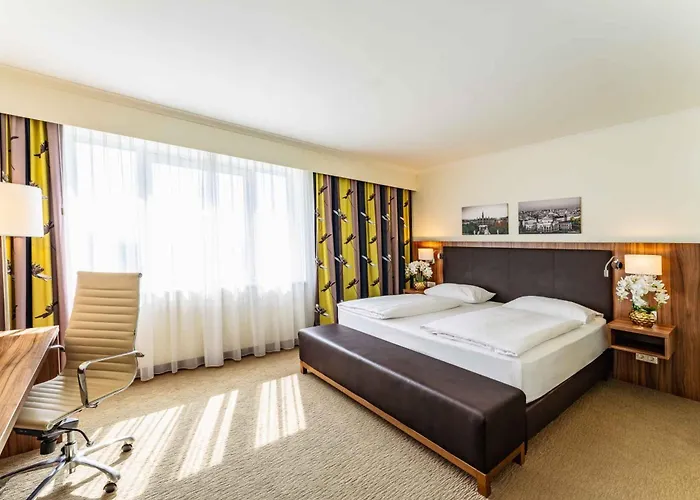 Ξενοδοχείο Plaza Premium 4*