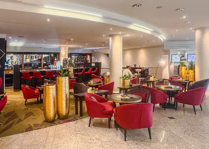 Ξενοδοχείο Plaza Premium 4*